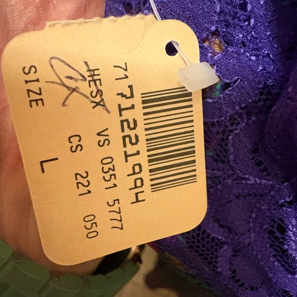 Victorias Secret Vintage Gold Label Lace Trim Multicolor Paisley Nightgown NWT!! - Picture 3 of 14